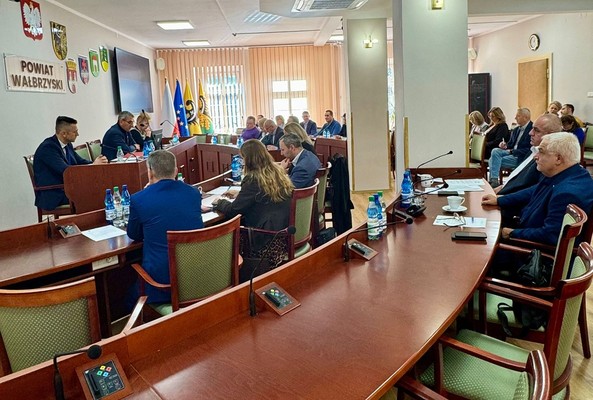 XVIII Sesja Rady Powiatu Wałbrzyskiego 
